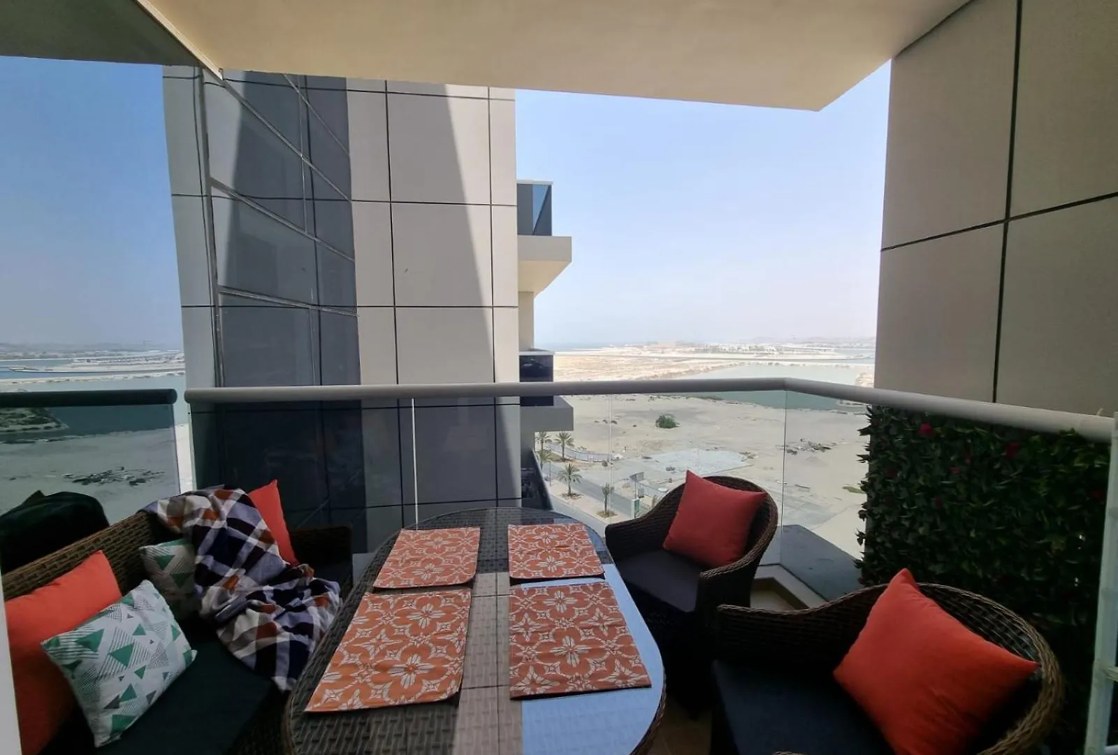 Luxury 2 Bedroom Apartment In Gateway Residence Ras al-Khaimah